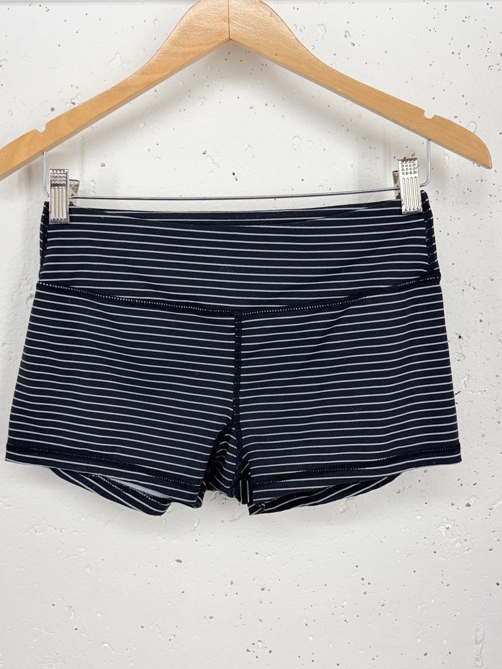 Savage Barbell Women’s size Medium Black & Gray Striped Shorts